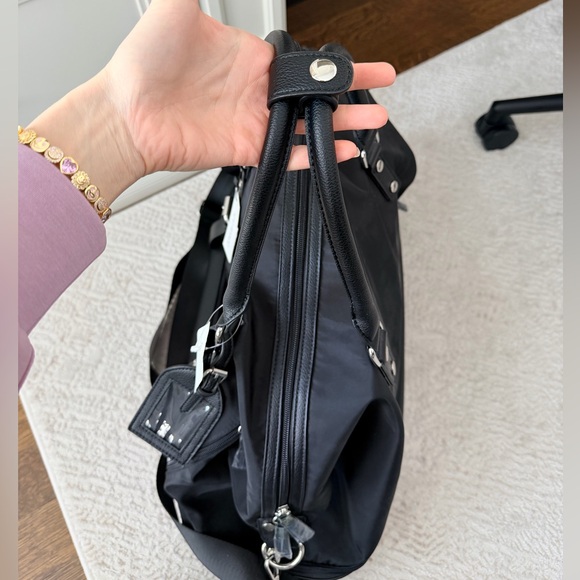 TONY BIANCO Naomi Black Duffle Over Night Travel Bag Large BRAND NEW - Picture 6 of 16